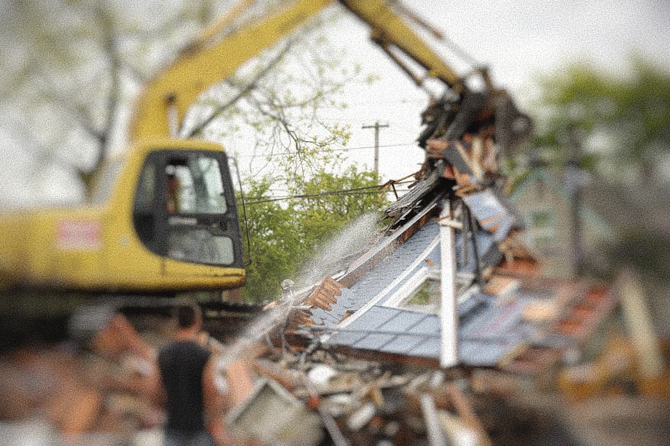 Демонтаж каркасных зданий в Москве и области